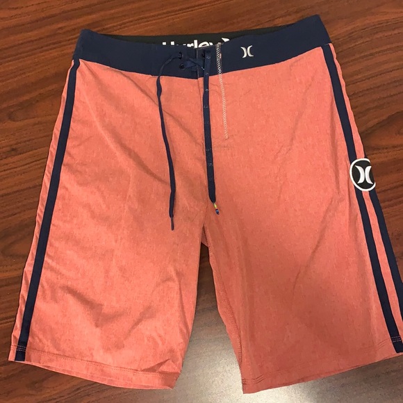 Hurley JJF Solid 21” Phantom Boardshorts Red - Picture 2 of 3